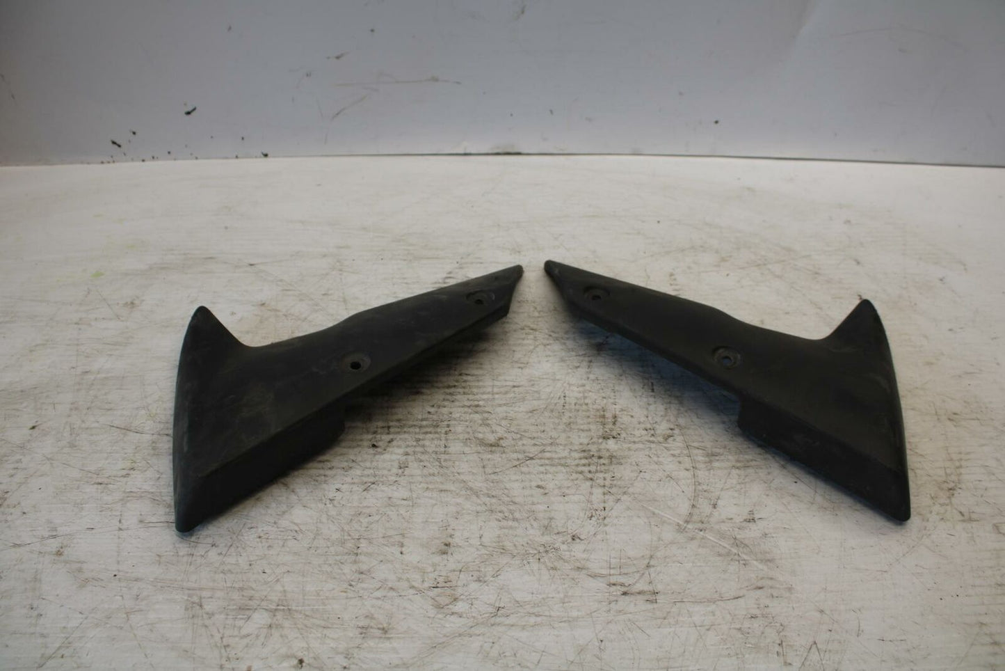 07-08 KAWASAKI NINJA ZX6R FRONT WHEEL FENDER COWL FAIRING TRIM BB274