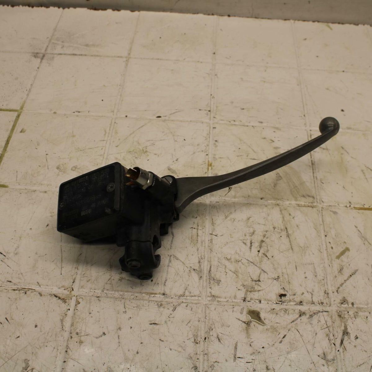 84-87 HONDA GOLDWING 1200 FRONT BRAKE MASTER CYLINDER BB406