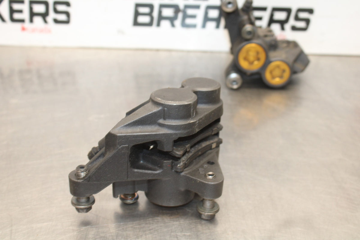 03 YAMAHA YZF R1 RIGHT LEFT FRONT BRAKE CALIPER SET PAIR CALIPERS BB895