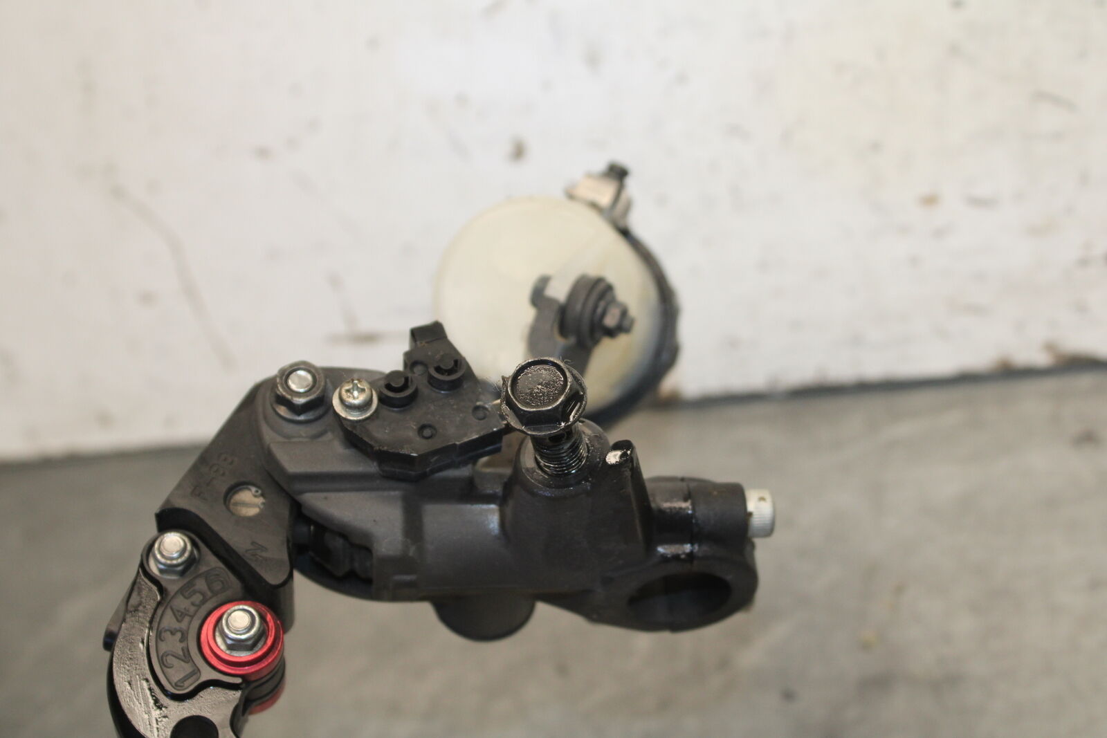 09-12 KAWASAKI NINJA ZX6R FRONT BRAKE MASTER CYLINDER w/ LEVER 43015-0141 BB698