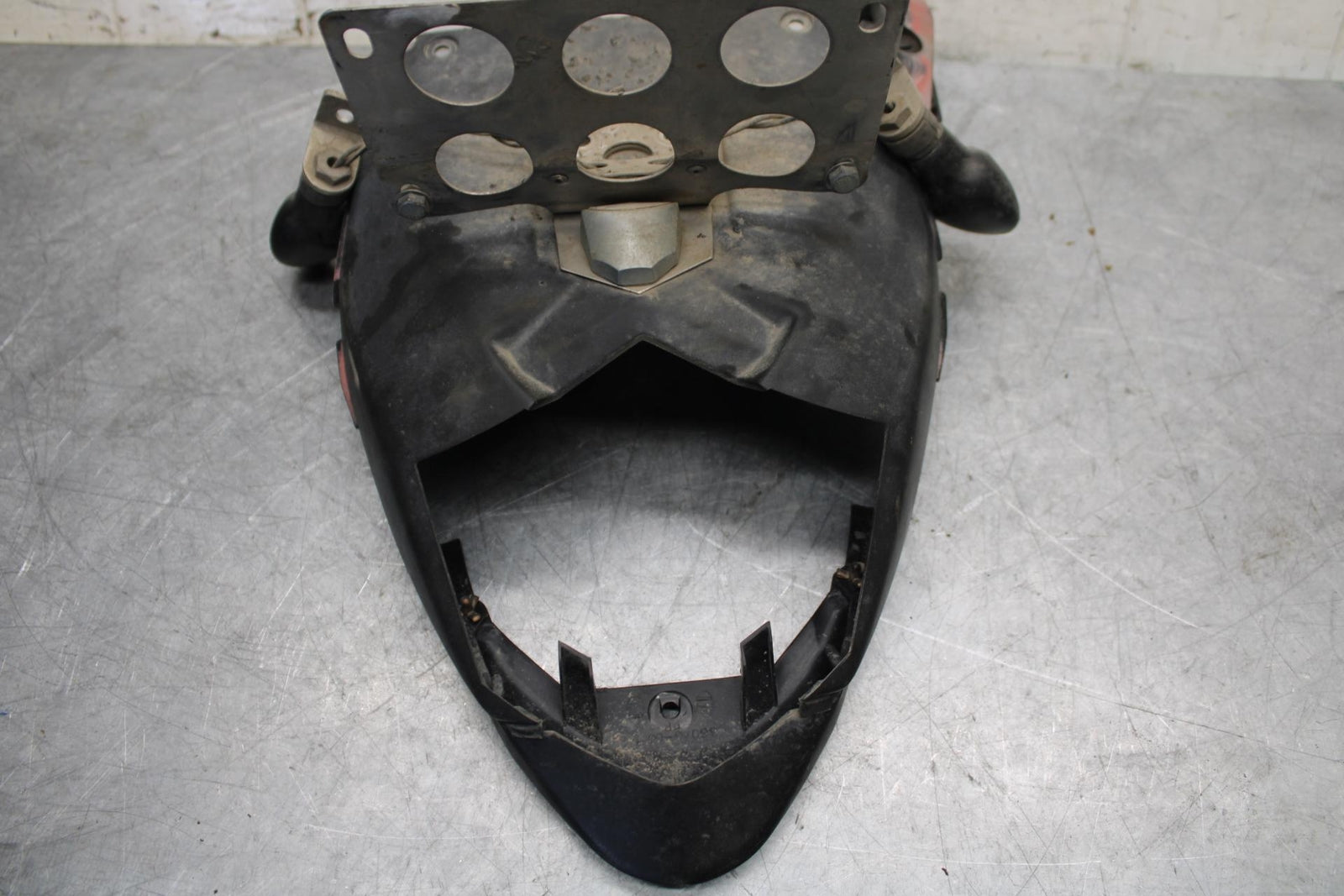 2012 Kawasaki Ninja ZX6R TIDY  REAR TAILLIGHT BRAKE LIGHT TRIM  BB529