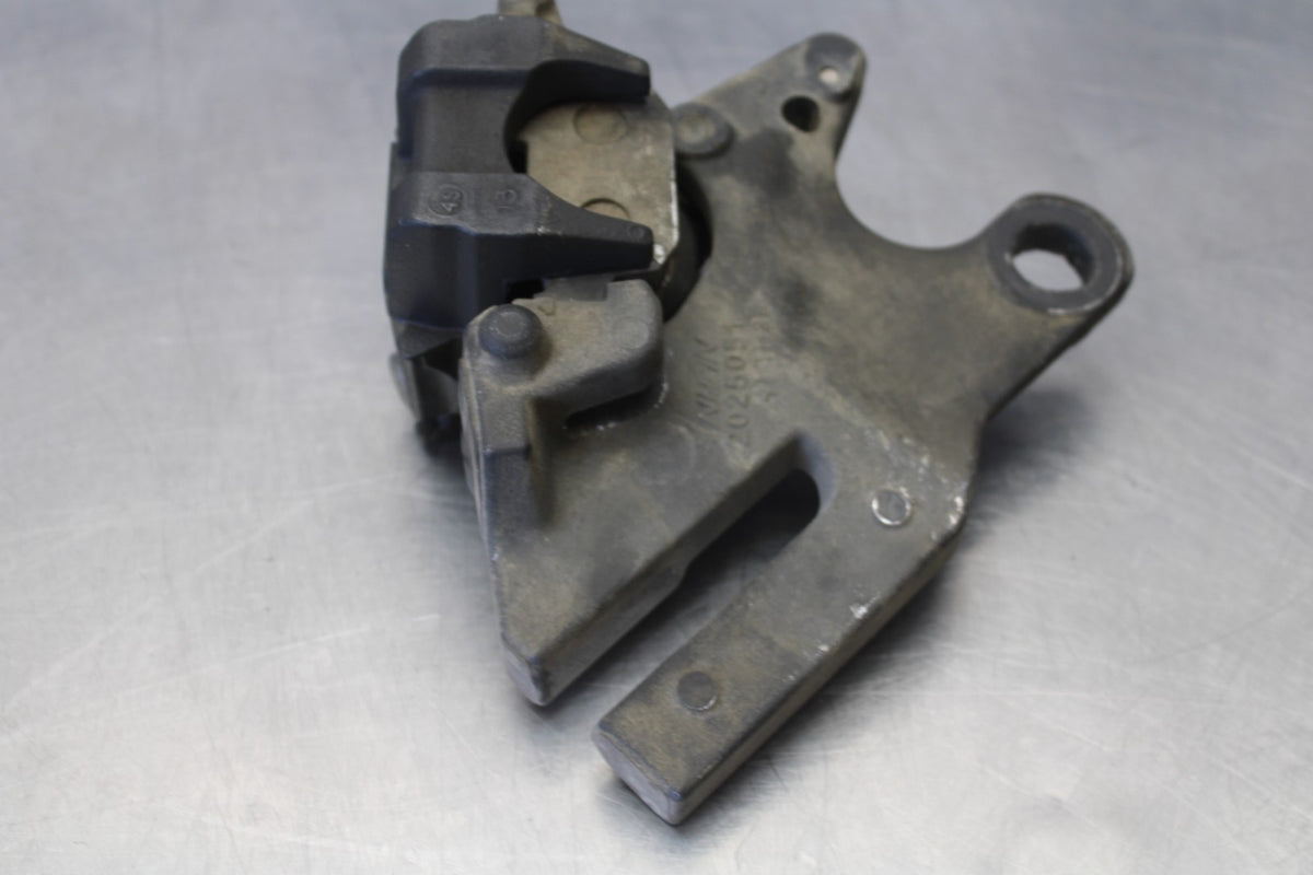 15 TRIUMPH TIGER 800 REAR BACK BRAKE CALIPER W MOUNT BRACKET BB873