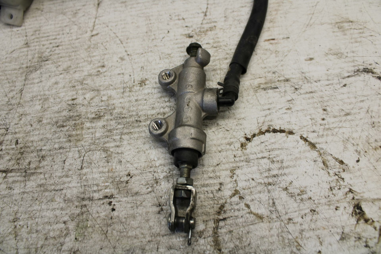 07-09 KAWASAKI VERSYS 650 REAR BACK BRAKE MASTER CYLINDER W RESERVOIR BB302