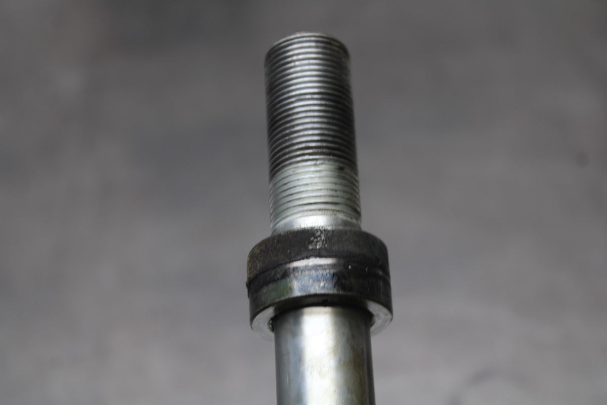 06 KAWASAKI NINJA 650 EX650 FRONT WHEEL RIM AXLE PIVOT BOLT BB823