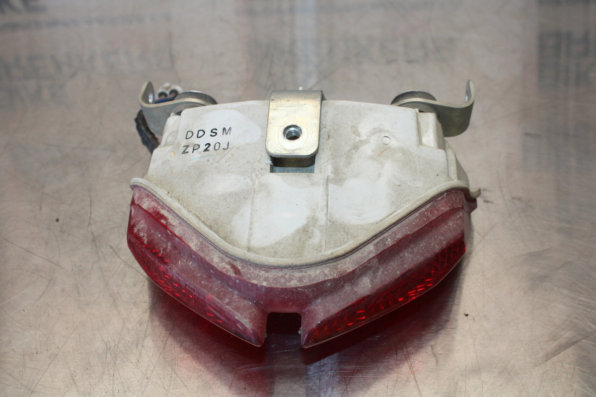 11 SUZUKI GSXR1000 REAR TAIL TAILLIGHT BACK BRAKE LIGHT BB142