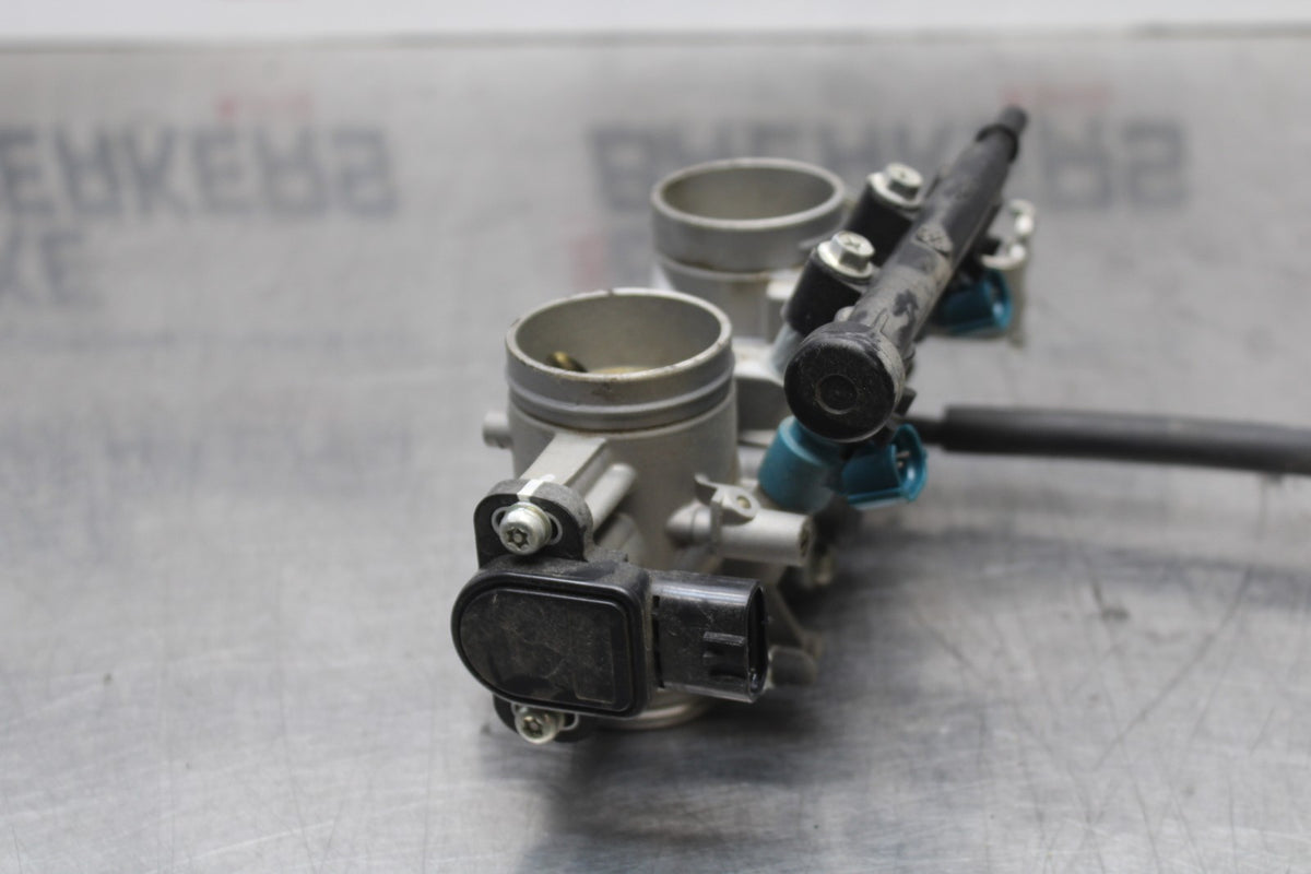 14-17 YAMAHA FZ07 MAIN FUEL INJECTORS / THROTTLE BODIES BB766