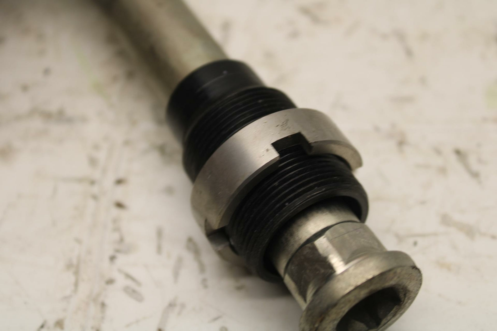 13-17 KAWASAKI NINJA ZX6R ZX636E REAR BACK SWINGARM BOLT SUSPENSION PIVOT AXLE B