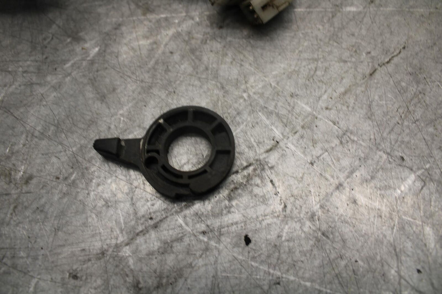 1993 Suzuki GSXR1100W LEFT CLIP ON HANDLE HORN SIGNALS SWITCH CHOKE BB46