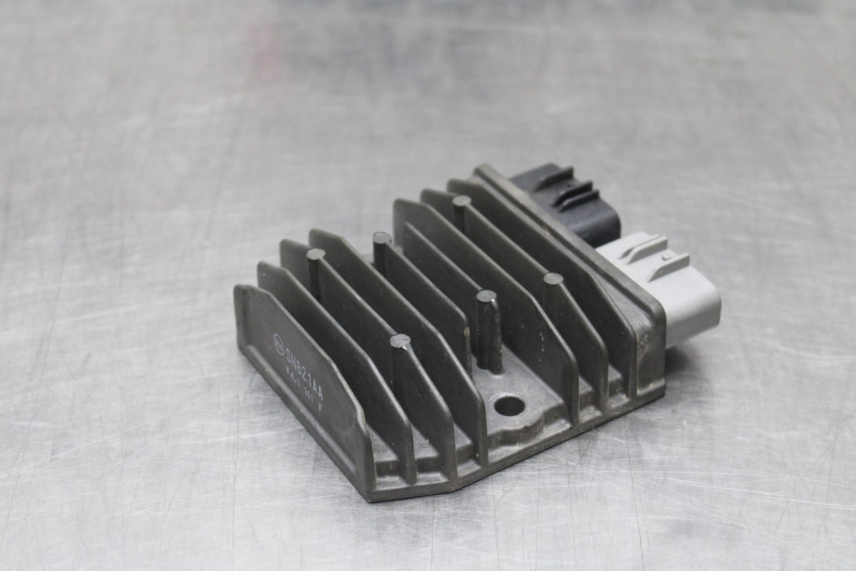22-25 YAMAHA YZF R7 RECTIFIER VOLTAGE REGULATOR BB769