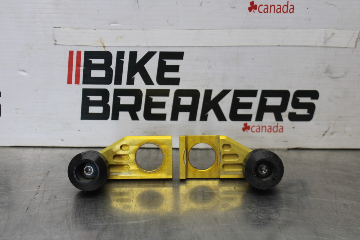17 YAMAHA YZF R6 DRIVEN RACING REAR BACK WHEEL AXEL BLOCKS  BB922