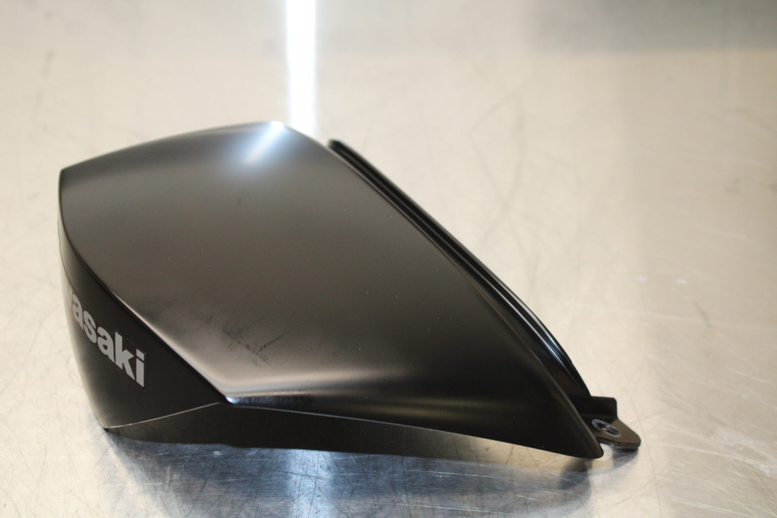 23-24 KAWASAKI NINJA ZX14R CENTER REAR BACK TAIL FAIRING COVER TRIM COWL BB141