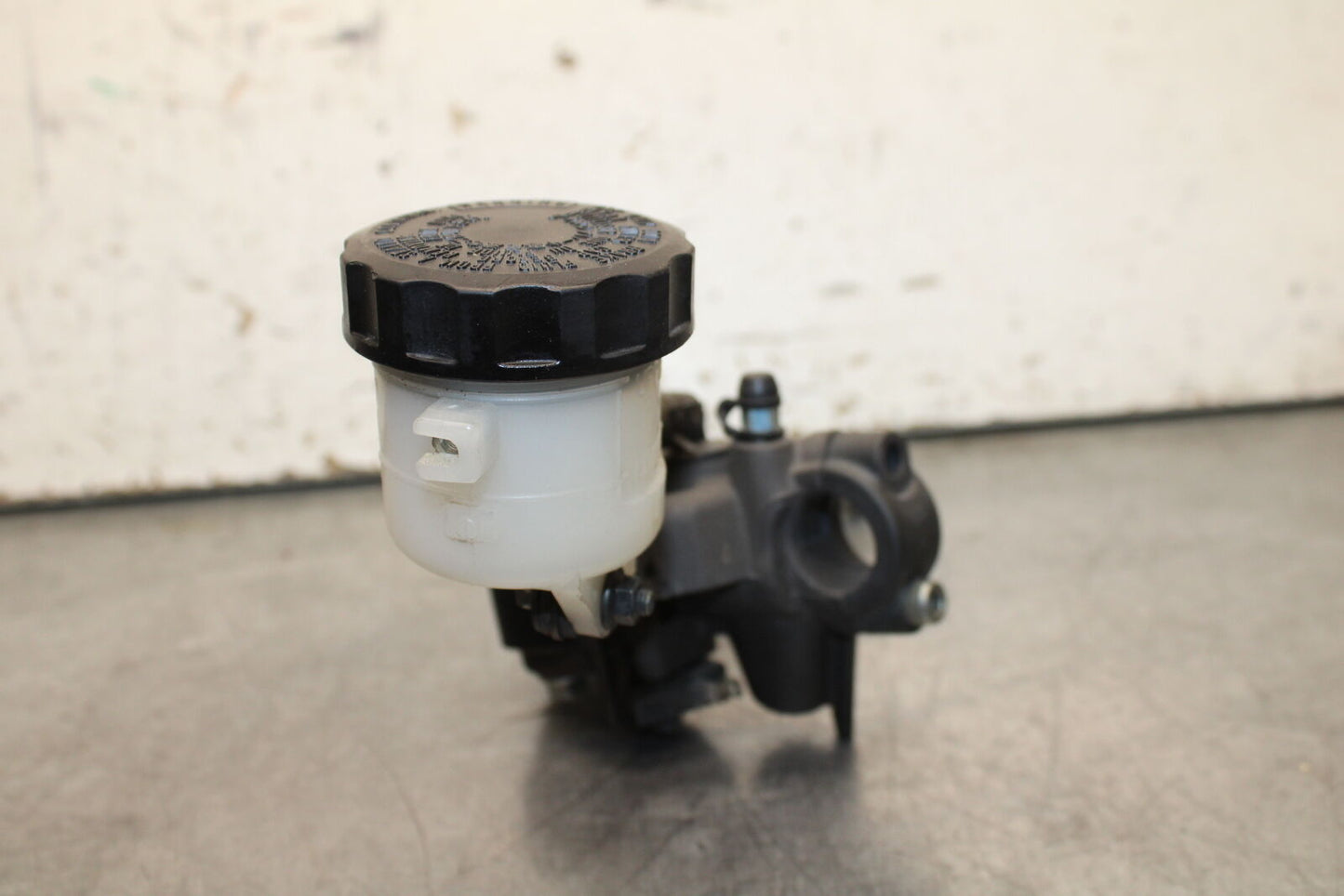 13-17 KAWASAKI NINJA ZX6R ZX636E FRONT BRAKE MASTER CYLINDER w/ LEVER BB735