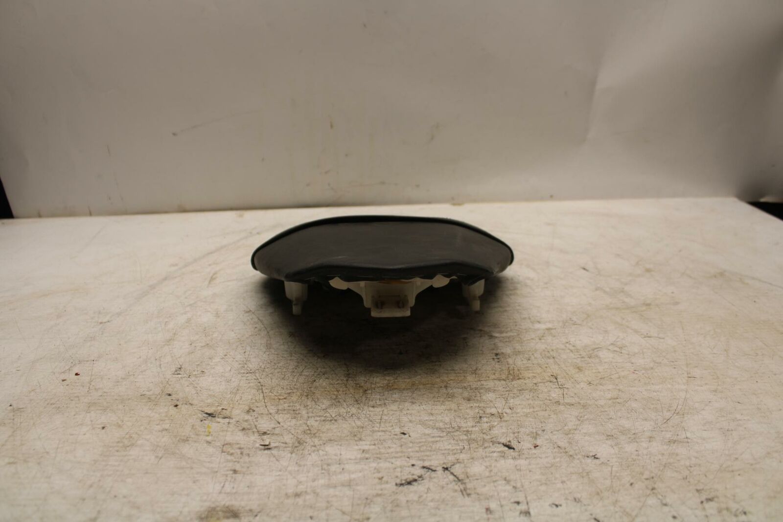 08 YAMAHA YZF R6 2c0 REAR BACK PASSENGER TANDEM SEAT PAD SADDLE PILLION BB365