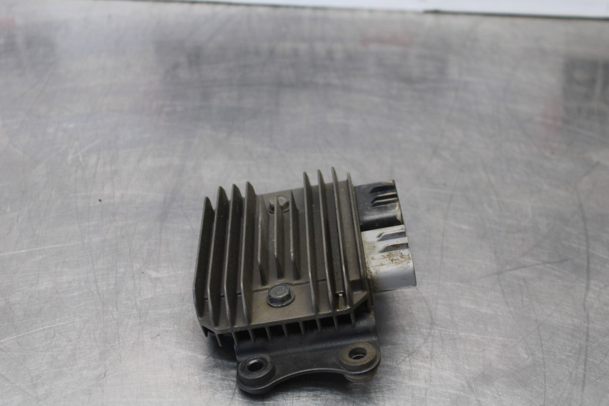 08 KAWASAKI NINJA ZX10R RECTIFIER VOLTAGE REGULATOR BB902