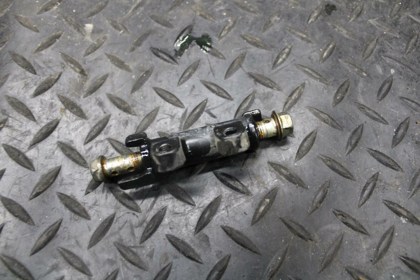 84-85 YAMAHA VIRAGO 1000 BRAKE HOSE SPLITTER BB173