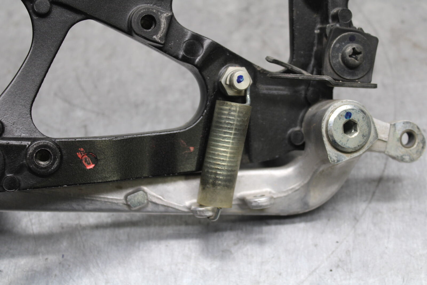 09-14 YAMAHA YZF R1 RIGHT REARSET REAR SET DRIVER FOOT PEG REST STOP BB118