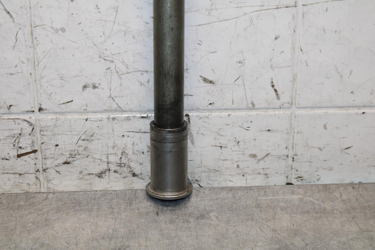 2001 Suzuki GSXR750 FRONT WHEEL RIM AXLE BOLT 54711-35F00 54711-35F10  BB553