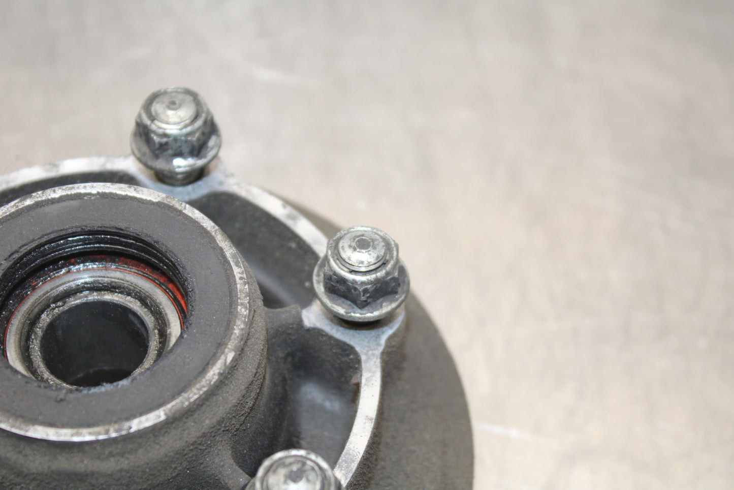 04-05 KAWASAKI NINJA ZX10R REAR HUB & SHOCK DAMPERS CUSH ABSORBERS BB163