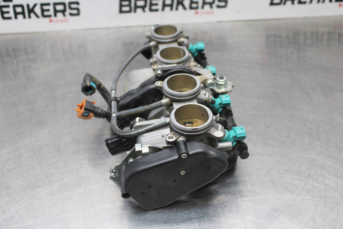 13 YAMAHA YZF R1 MAIN FUEL INJECTORS / THROTTLE BODIES BB781