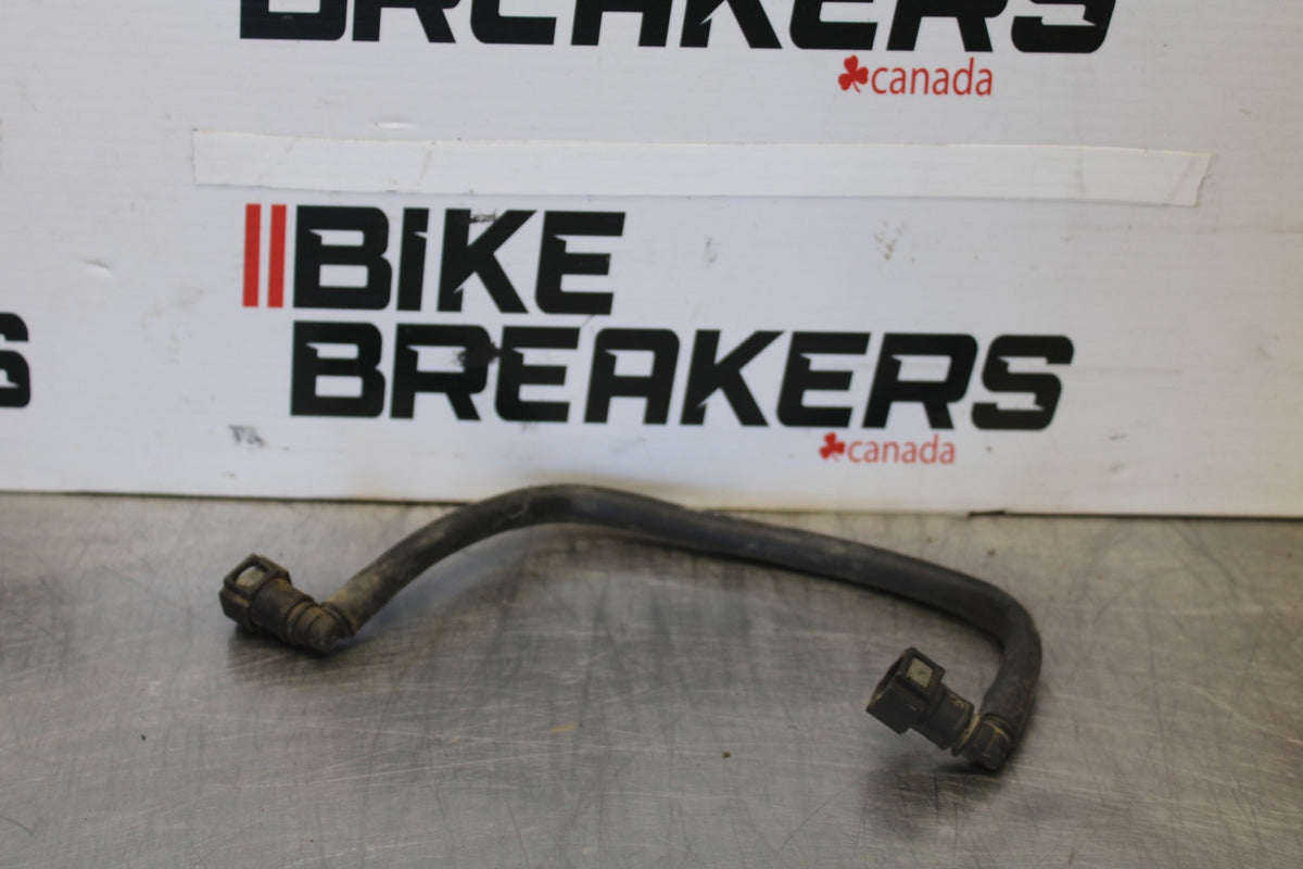 05 YAMAHA YZF R6 FUEL HOSE GAS LINE TUBE PIPE BB894