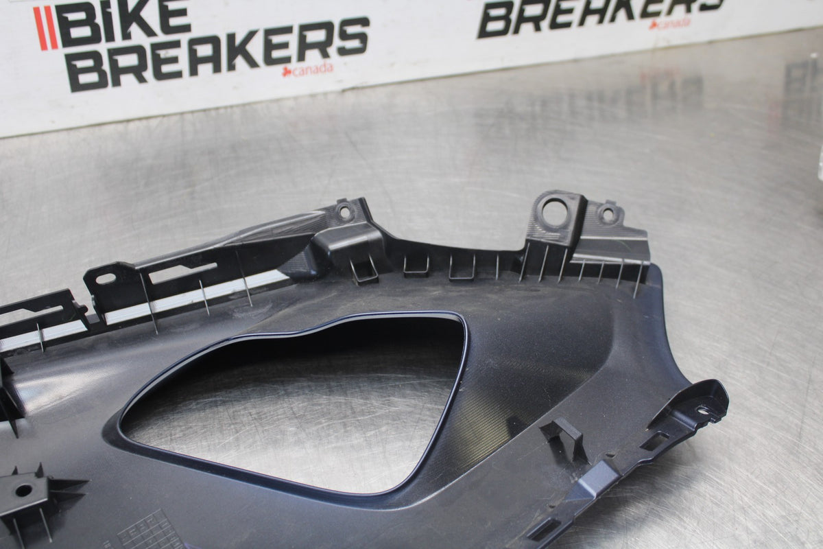 22-25 YAMAHA YZF R7 RIGHT LOWER MID UPPER SIDE FAIRING COWL BB00