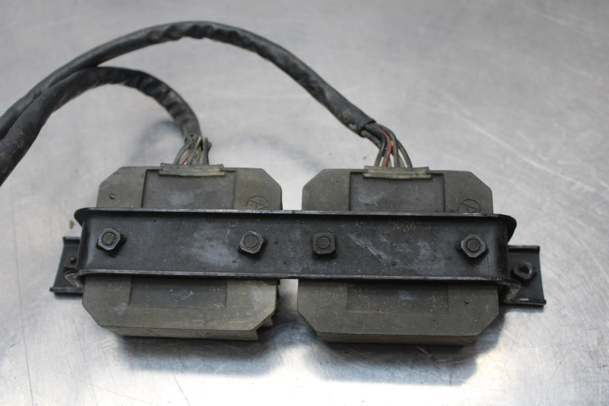 03-08 KAWASAKI VULCAN 1600 RECTIFIER VOLTAGE REGULATOR SET PAIR BB196