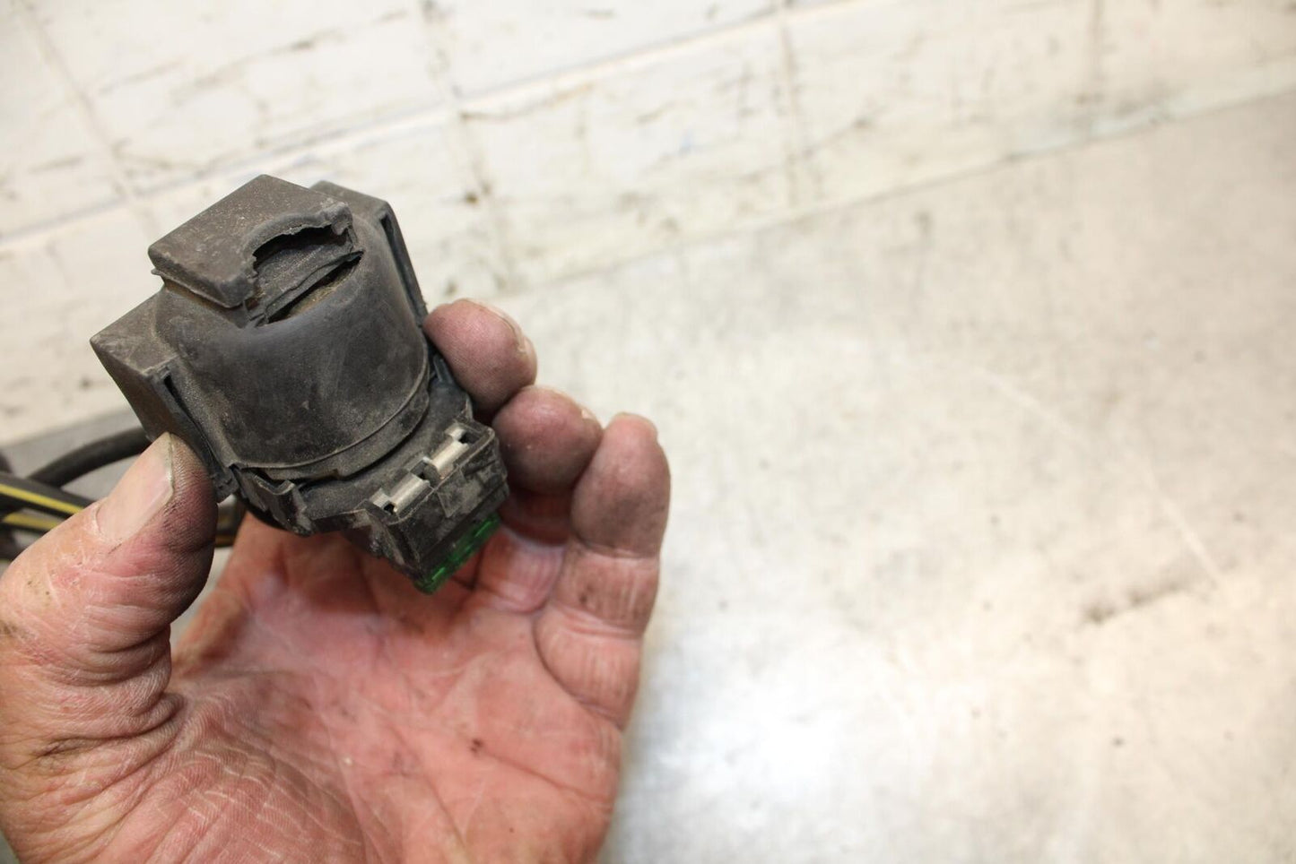 2001 Kawasaki Ninja ZX6 ZX600E ENGINE STARTER RELAY STARTING MOTOR SWITCH BB547