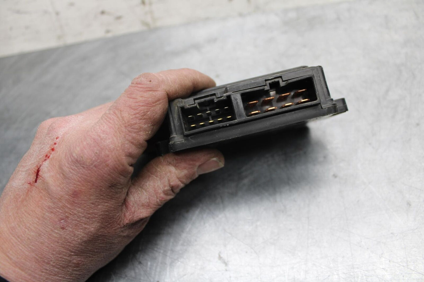 2003 Kawasaki Z1000 RELAY ASSEMBLY FUSE BOX 26021-0001 BB35