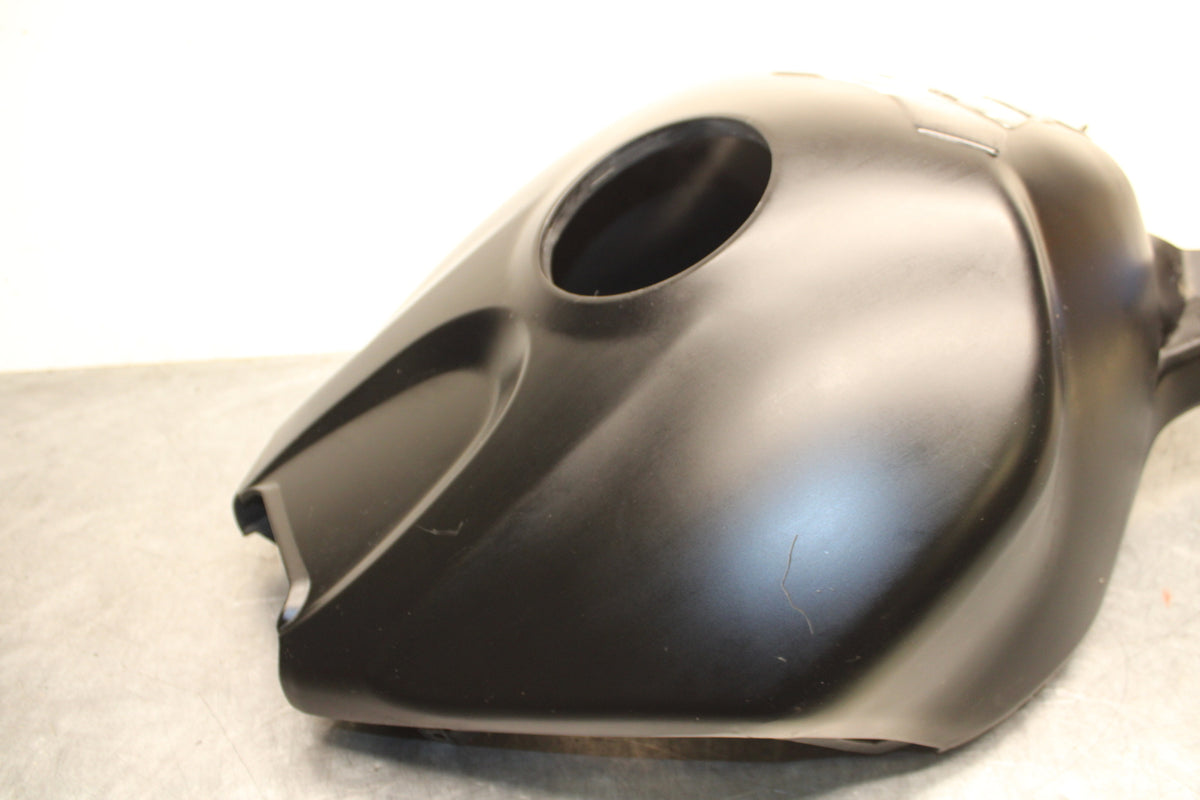 06-07 HONDA CBR1000RR GAS TANK FUEL CELL COVER FAIRING COWL BB756