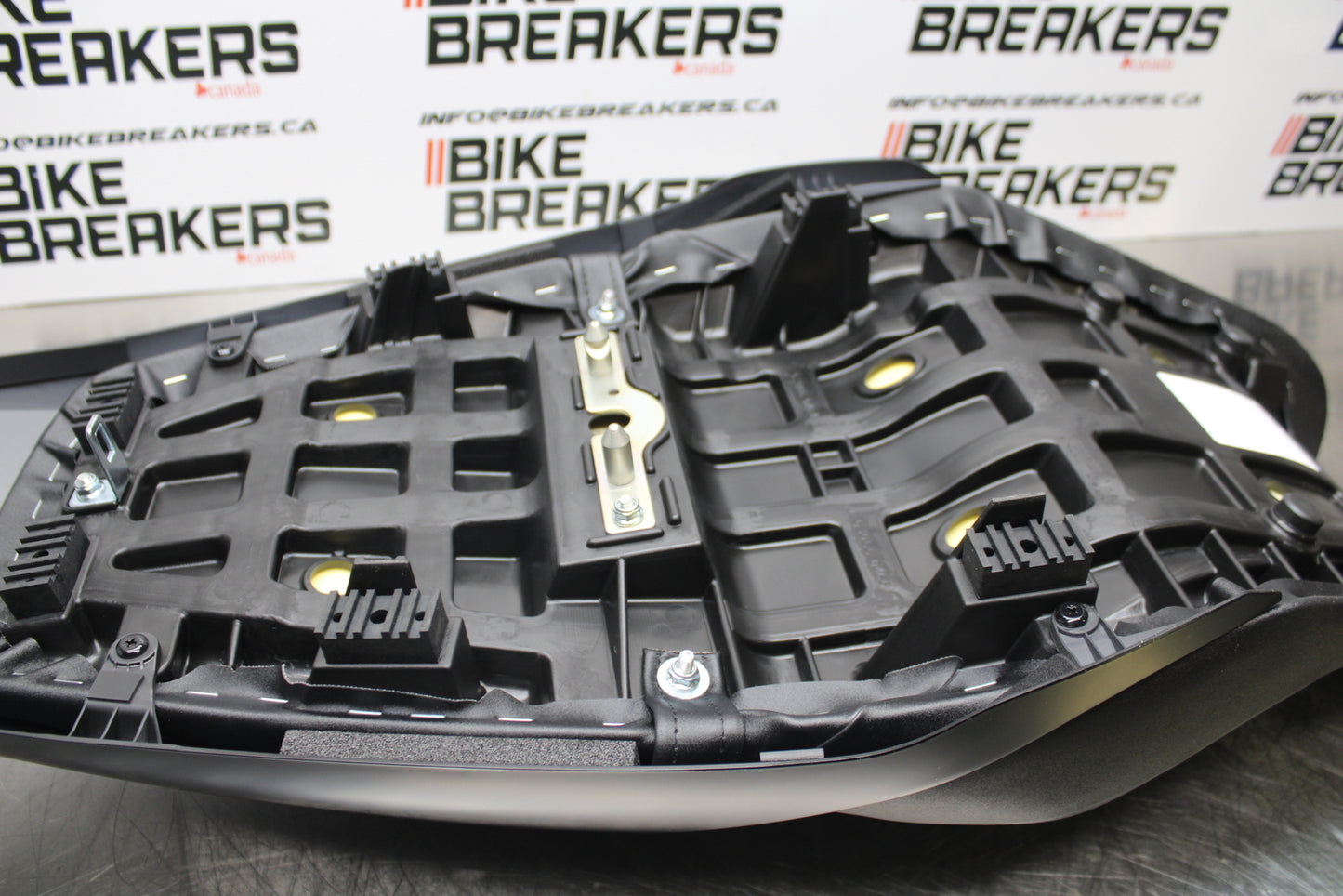 23-24 KAWASAKI NINJA ZX14R NEW!! FRONT REAR SEAT SADDLE & SOLO FAIRING BB153