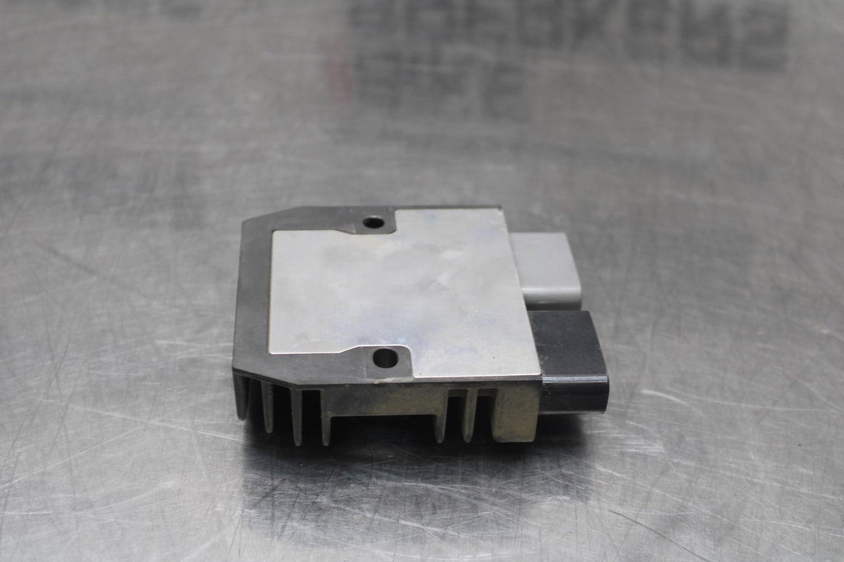 16 YAMAHA XSR900 RECTIFIER VOLTAGE REGULATOR BB786