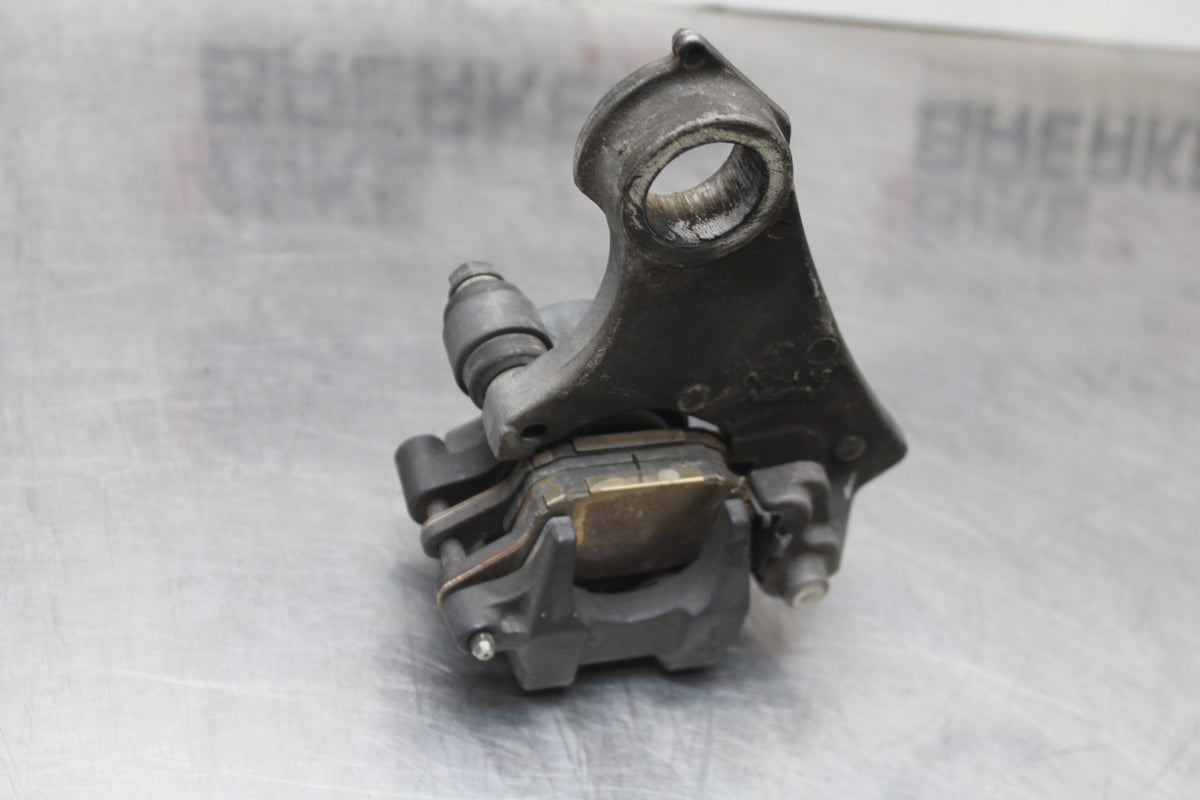 07 YAMAHA YZF R1 REAR BACK BRAKE CALIPER W MOUNT BRACKET BB826