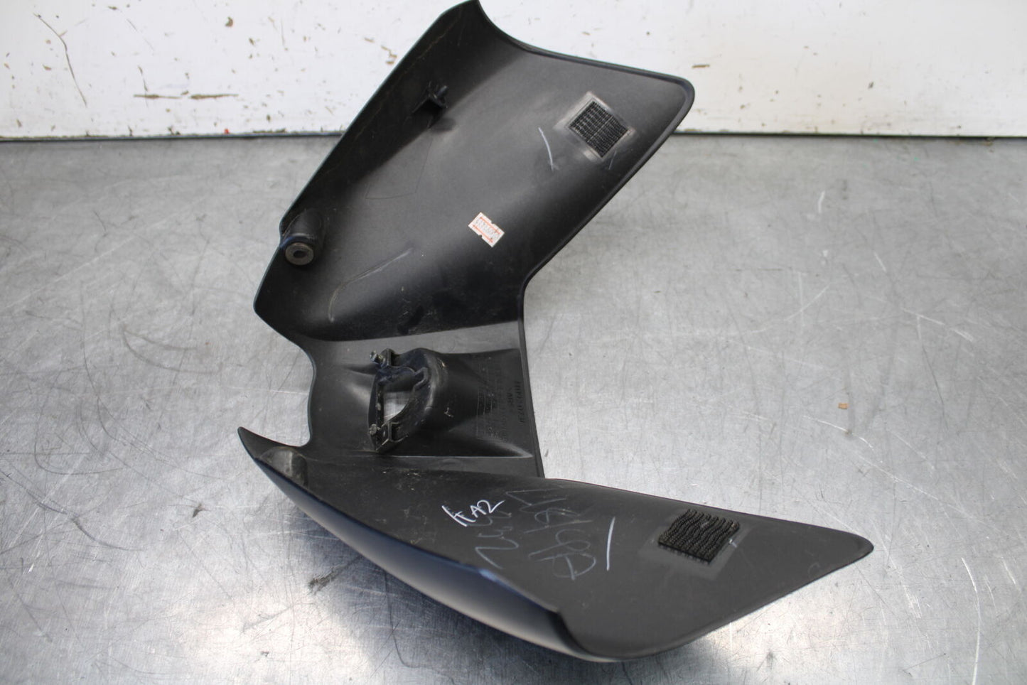12-17 KAWASAKI ER-6N Z650 FRONT GAS TANK FUEL CELL FAIRING COWL COVER TRIM BB709