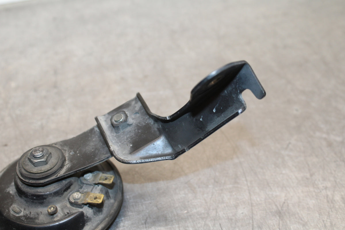 00-01 YAMAHA YZF R1 HORN SIGNAL BB755