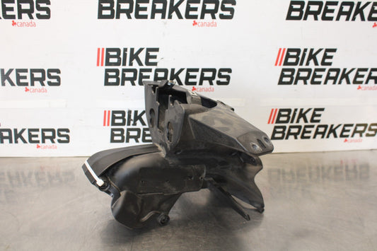 20-23 APRILIA RS660 UPPER FAIRING MIRROR GAUGES STAY BRACKET BB889