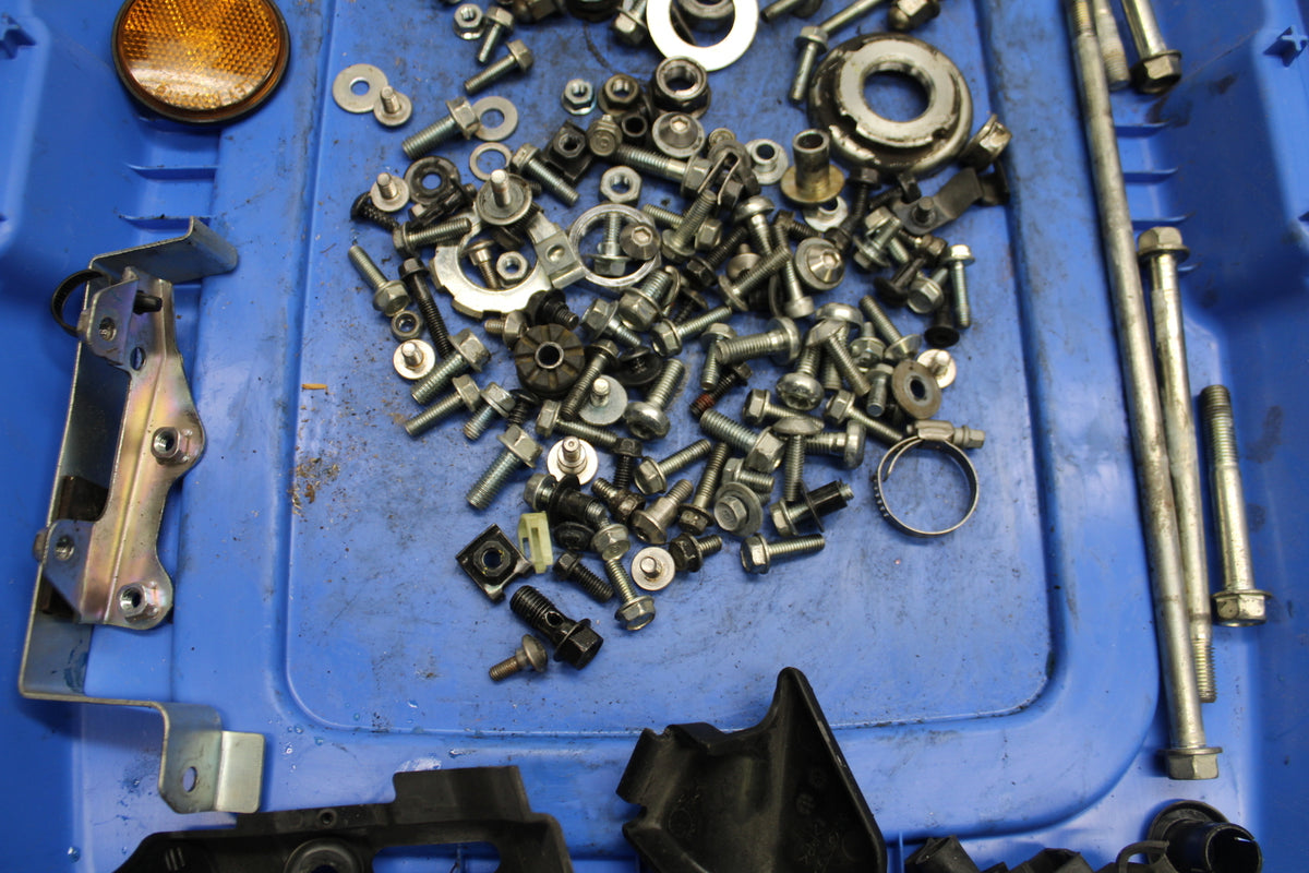 15-16 HONDA CB300F MOUNTING BOLTS HARDWARE MOTOR SCREWS BB740