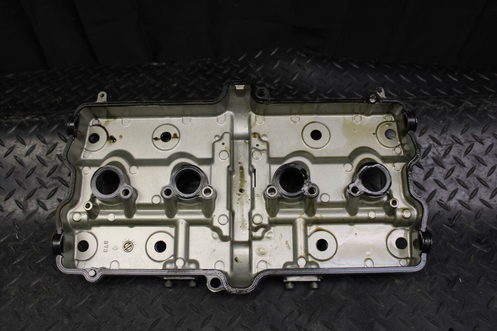 05-06 SUZUKI KATANA 750 GSX750F ENGINE TOP END CYLINDER HEAD COVER BB166