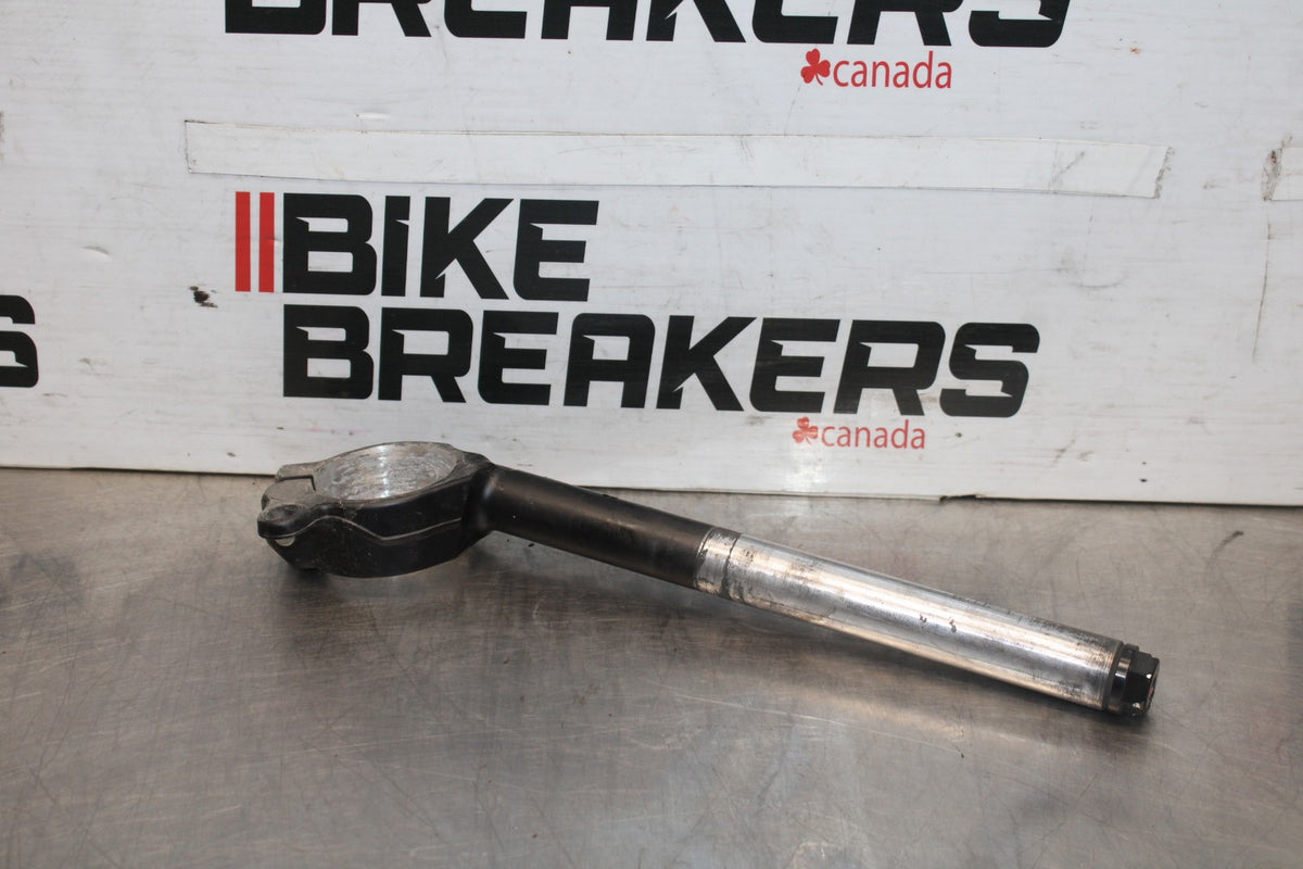 07-08 KAWASAKI NINJA ZX6R RIGHT CLIP ON HANDLEBAR BB937