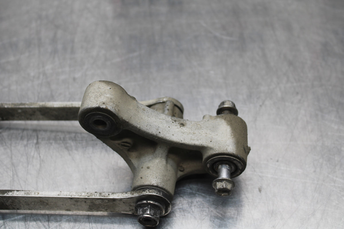 04-05 KAWASAKI NINJA ZX10R REAR DOGBONE SHOCK LINKAGE LINK BB163