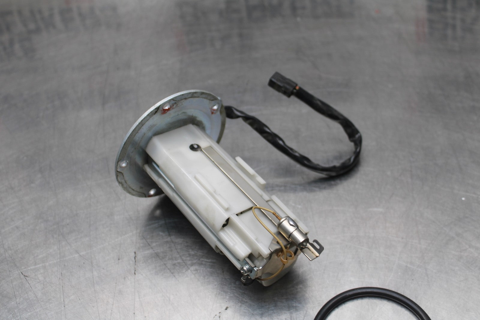 08 KAWASAKI NINJA ZX10R FUEL PUMP GAS PETROL SENDER UNIT BB201