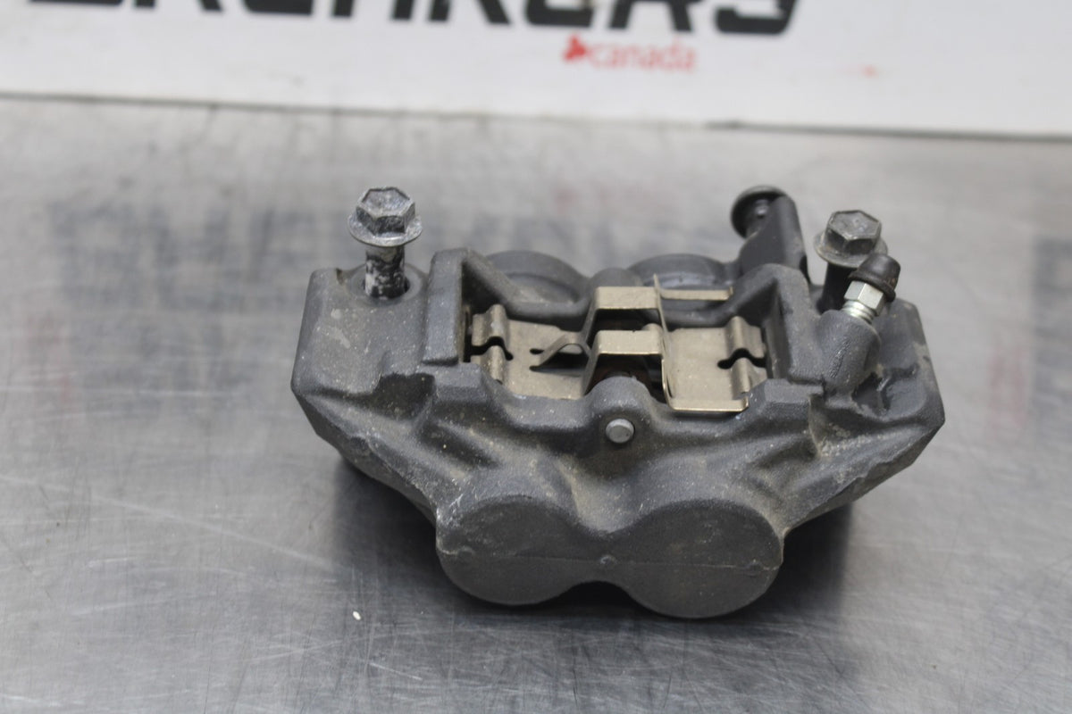 16 YAMAHA XSR900 RIGHT LEFT FRONT BRAKE CALIPER SET PAIR CALIPERS BB786