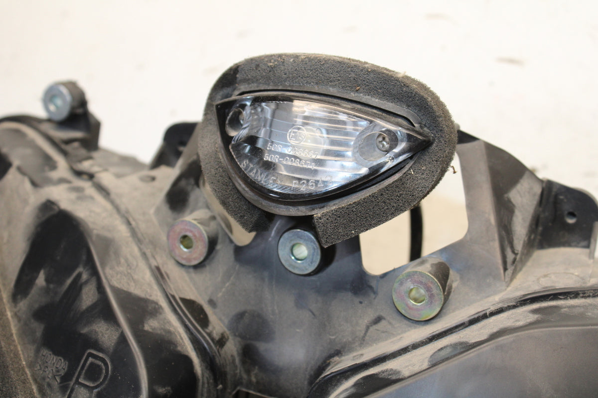 05-06 HONDA CBR600RR FRONT HEADLIGHT HEAD LIGHT LAMP  BB655