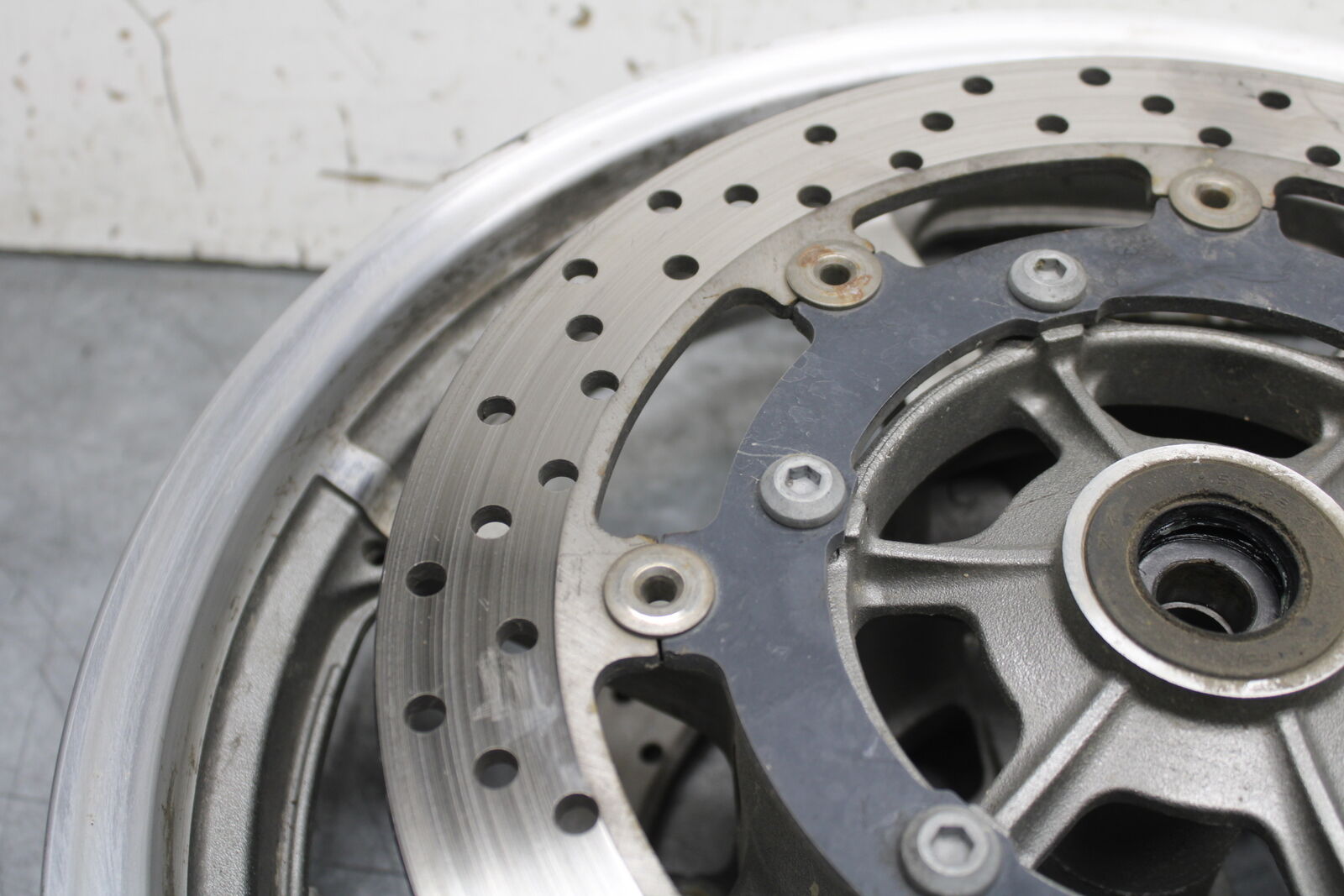 14-15 YAMAHA V STAR 1300 XVS1300CT TOURER FRONT WHEEL FRONT RIM BB722