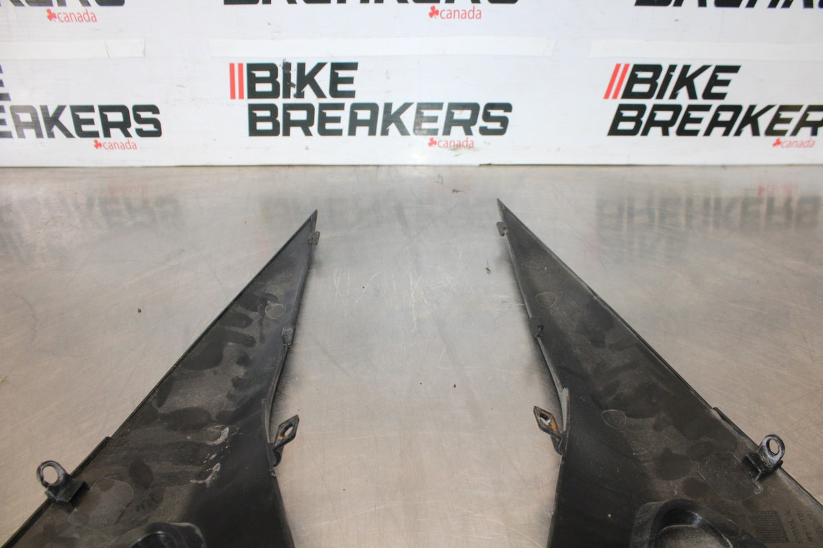 20-23 APRILIA RS660 RIGHT LEFT GAS FUEL TANK PANELS COVERS TRIM SET COWLS  BB889
