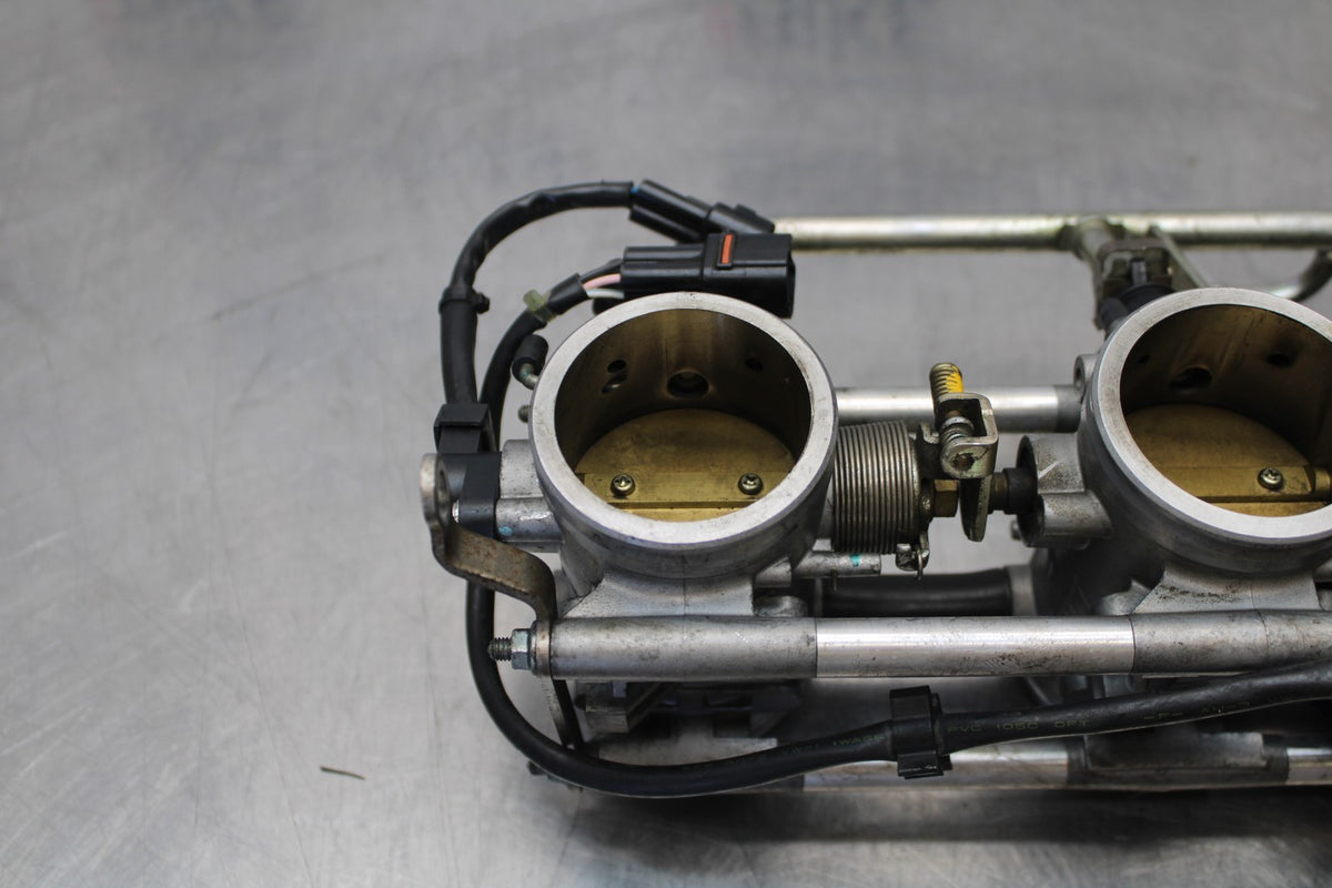 05 TRIUMPH ROCKET III THROTTLE BODY BODIES BB186