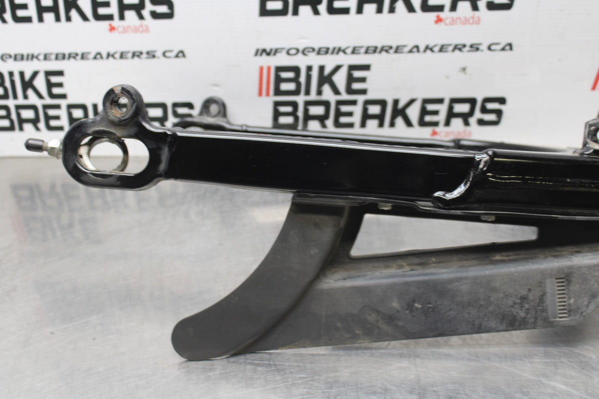 07 HARLEY-DAVIDSON SPORTSTER 1200 CUSTOM XL1200C SWINGARM SUSPENSION ARM BB833