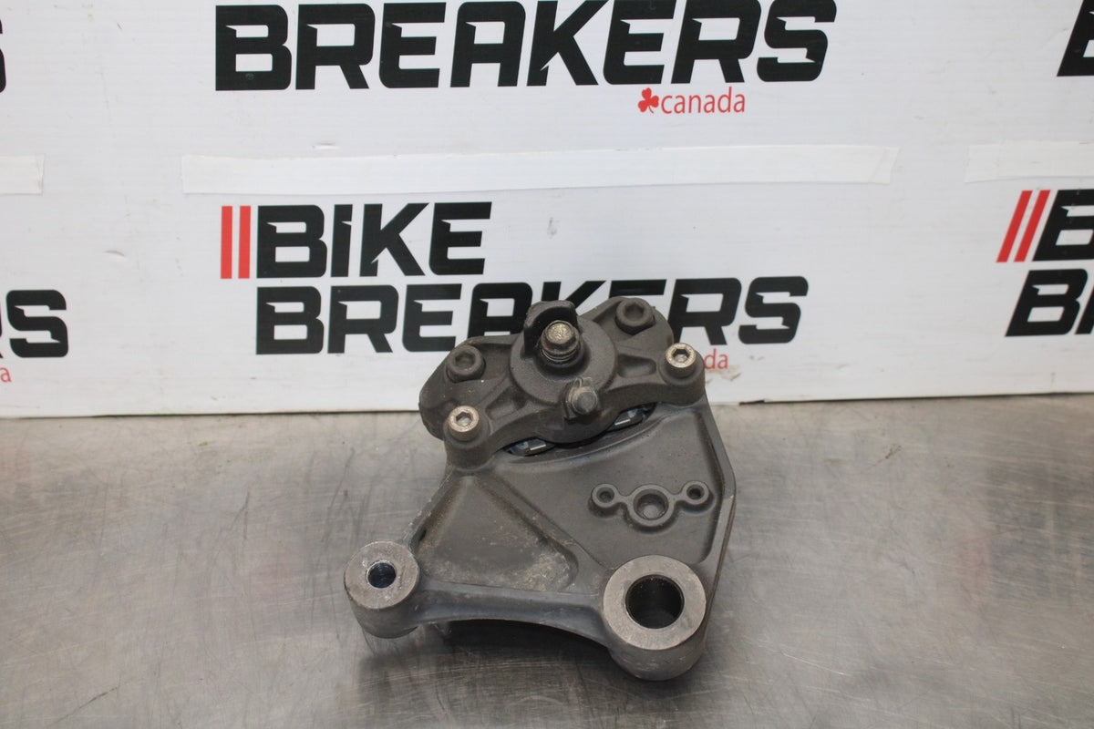 09 KAWASAKI CONCOURS 14 ZG1400B REAR BACK BRAKE CALIPER W MOUNT BRACKET BB875