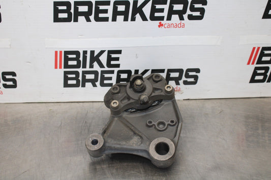 09 KAWASAKI CONCOURS 14 ZG1400B REAR BACK BRAKE CALIPER W MOUNT BRACKET BB875