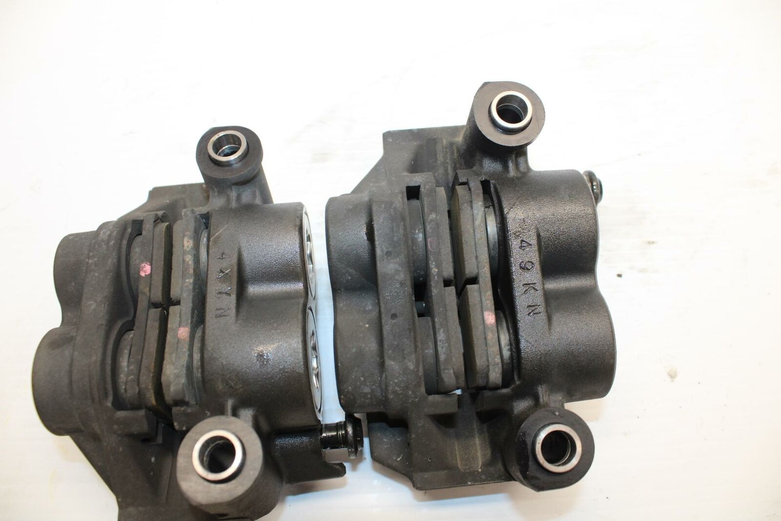 08-16 YAMAHA YZF R6 RIGHT LEFT FRONT BRAKE CALIPER SET PAIR CALIPERS BB247