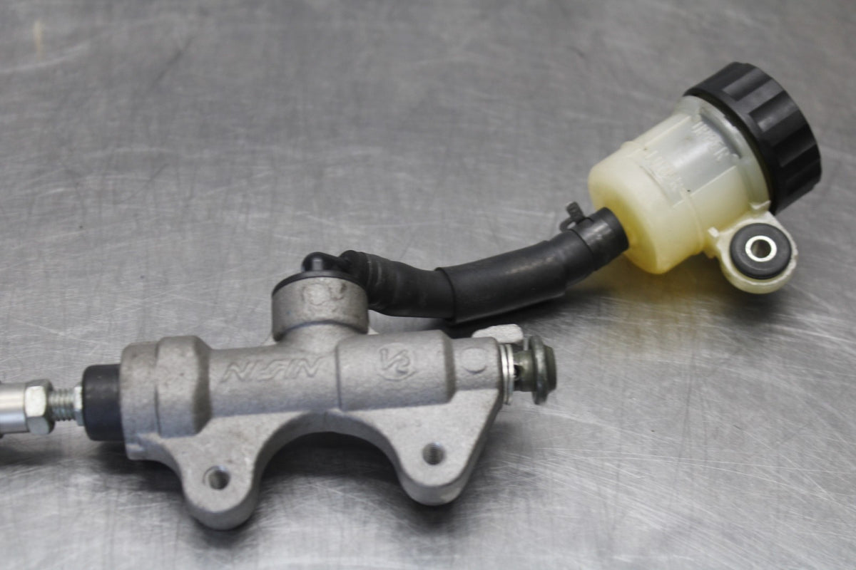 08-16 YAMAHA YZF R6 REAR BACK BRAKE MASTER CYLINDER W RESERVOIR BB929